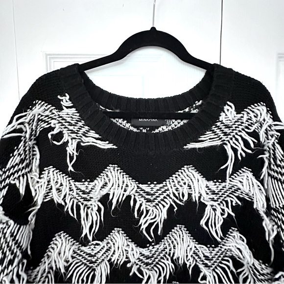 Urban Outfitters UO MINKPINK Fringes Sweater, Loose Fit, US L - Picture 5 of 7